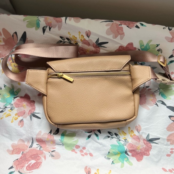 Freshly Picked Classic Park Pack - Picture 2 of 4